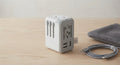 Adaptateur Secteur Universel de Voyage